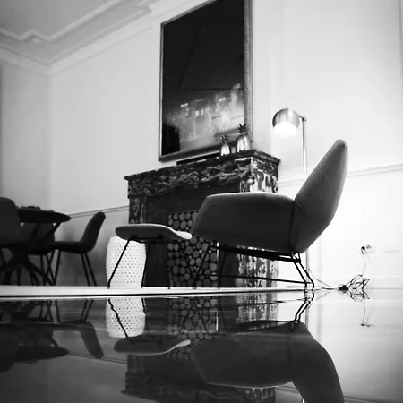 Via Roma 119 * La Spezia