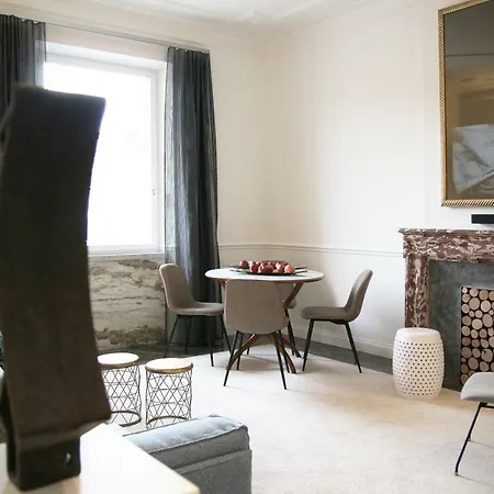 Via Roma 119 * La Spezia