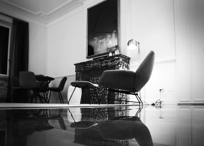 Via Roma 119 * La Spezia