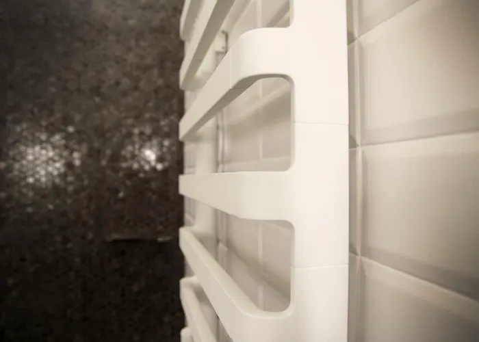 Via Roma 119 * La Spezia